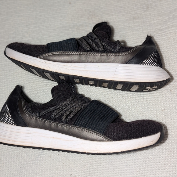 Under Armour Black Athletic Shoes with Midfoot Strap - Picture 2 of 11